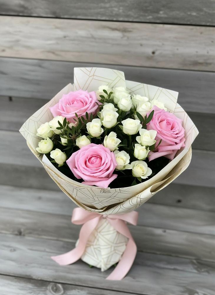 Букет цветов из: Розы в Шелковской