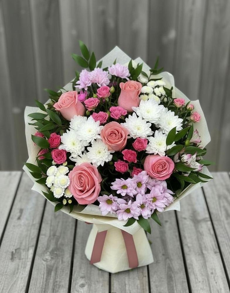 Букет цветов из: Альстромерии, Гвоздики, Розы и Хризантемы в Шелковской