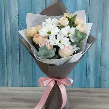 Букет цветов из:  Хризантемы и Розы в Шелковской